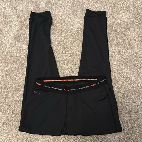 Nike ACG Black Leggings with Orange Detail - Picture 4 of 5